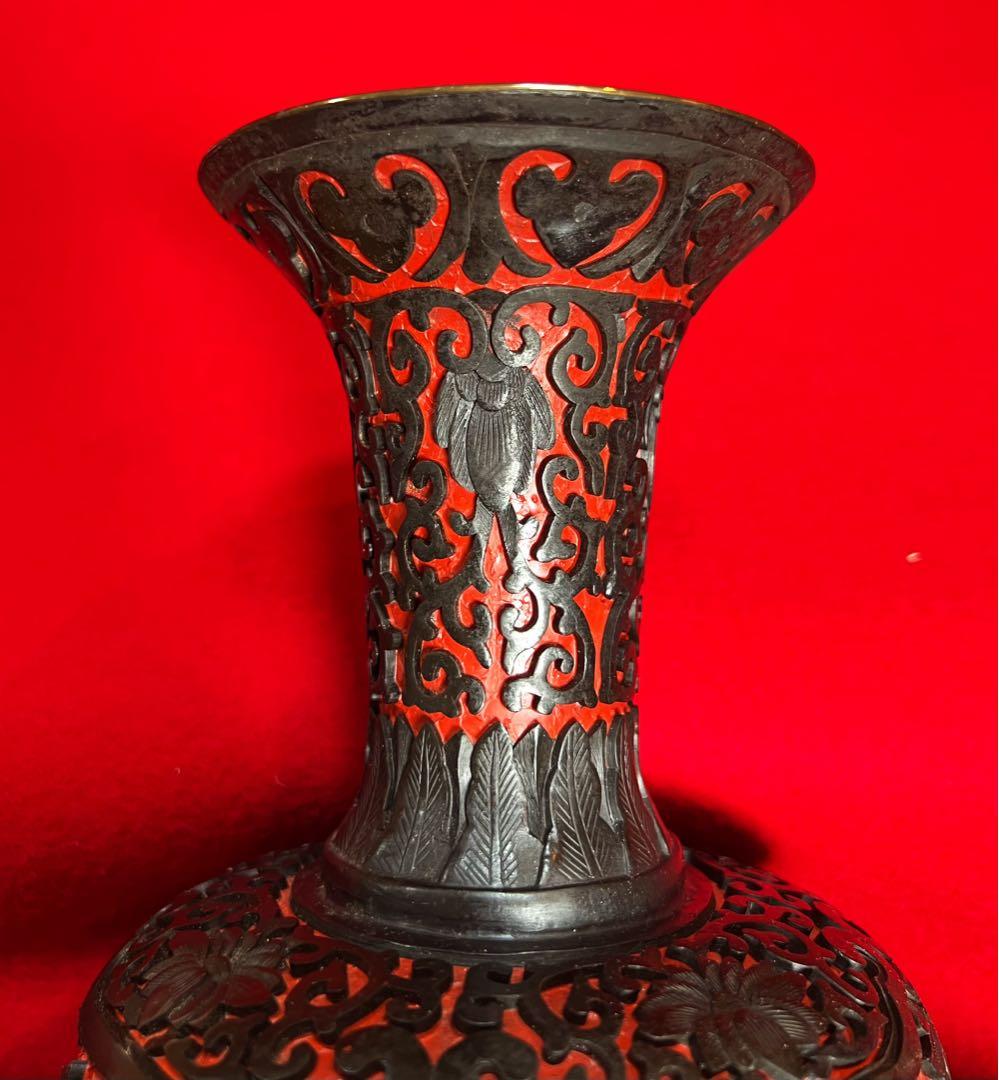 中国美術 古玩 堆朱 堆黒 漆彫花瓶 團龍紋樣花瓶 台座付き