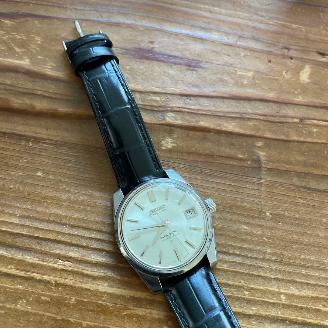グランドセイコー セルフデータ 手巻きモデル 白文字盤 黒レザーベルト