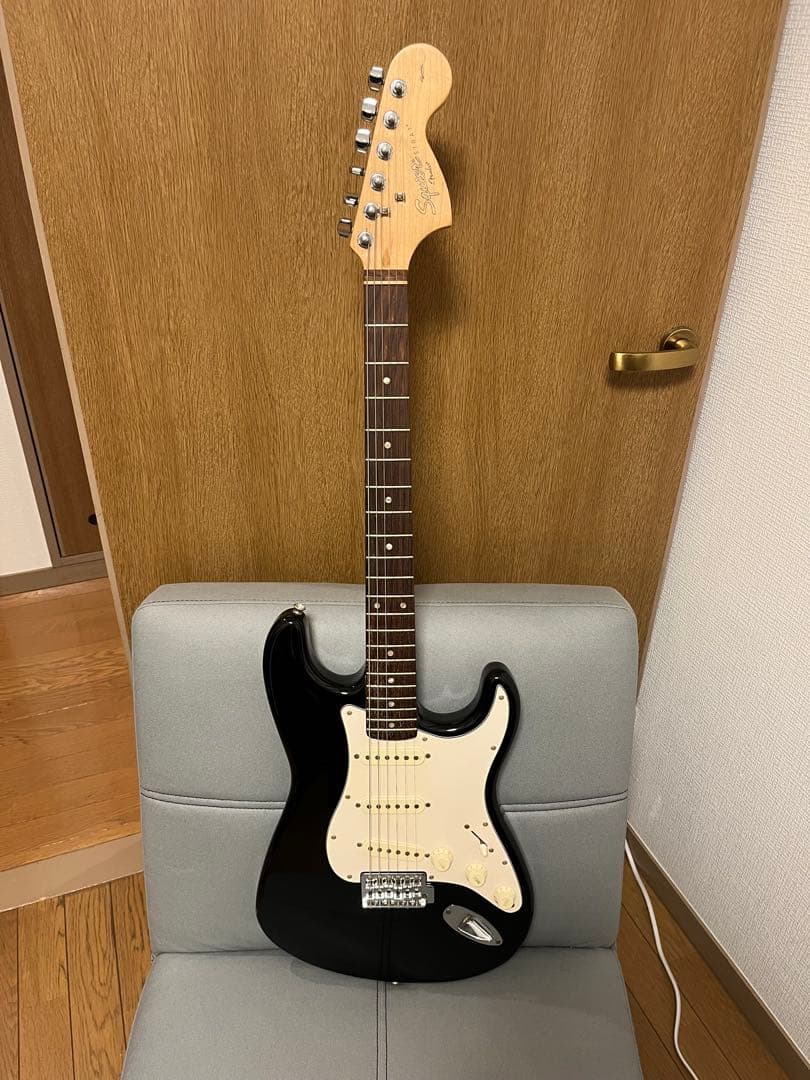 ギター Squier Affinity Stratocaster large head