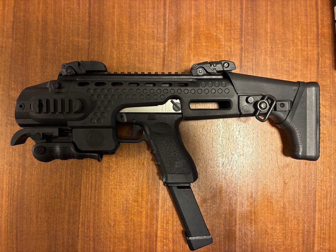 東京マルイ　電動グロック18Ｃ　カービンキット
