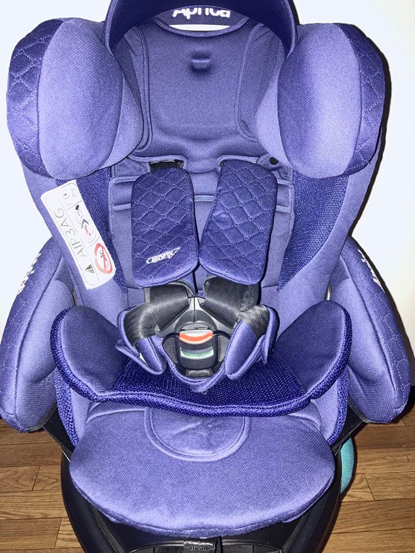 ばーばぱぱ⭐️フラディアグロウプレミアムISOFIXチャイルドシート