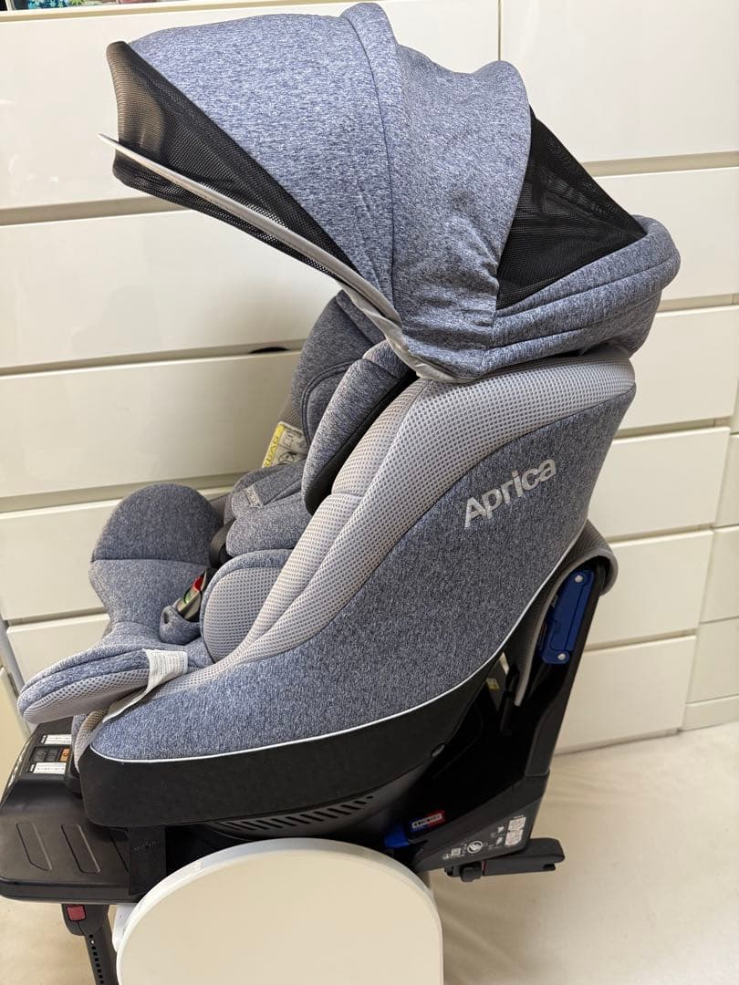 12/15日まで値下げ！【美品】アップリカ クルリラチャイルドシートISOFIX