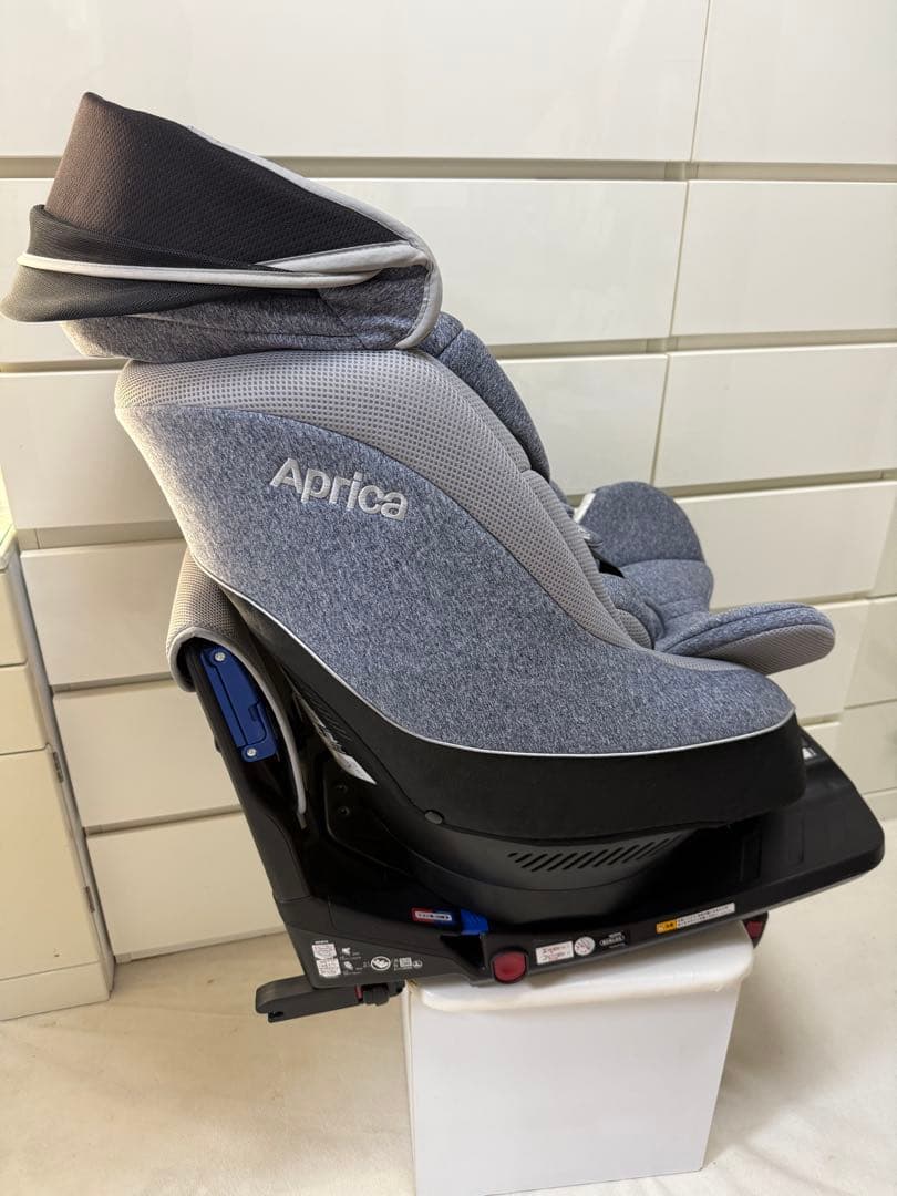 12/15日まで値下げ！【美品】アップリカ クルリラチャイルドシートISOFIX