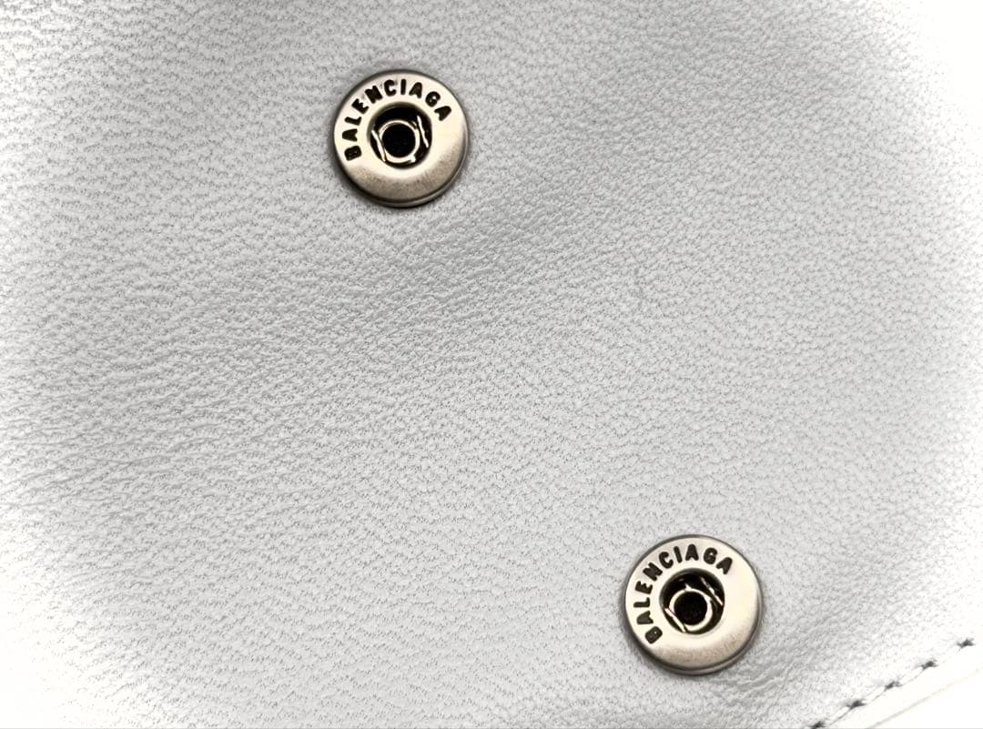 ✨本物BALENCIAGA/バレンシアガ✨クラッシュ 二つ折財布 シルバー⭐︎