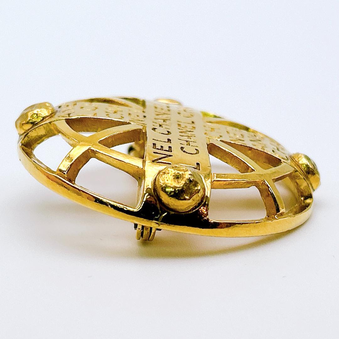 【鑑定済み！】 シャネル ヴィンテージ ブローチ ゴールドメタル CHANEL