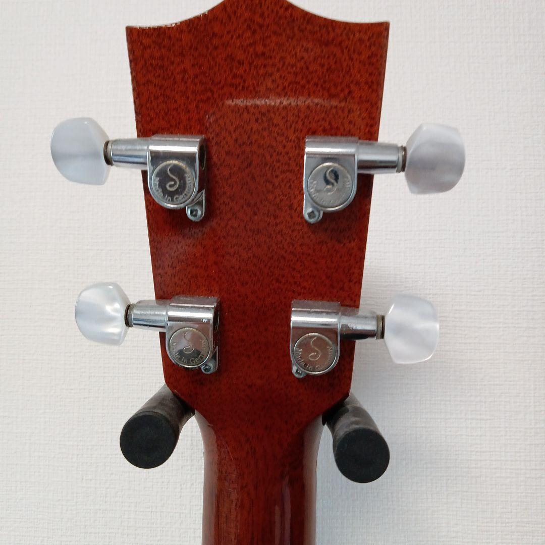 木目が綺麗な　カマカテナーウクレレHF-3