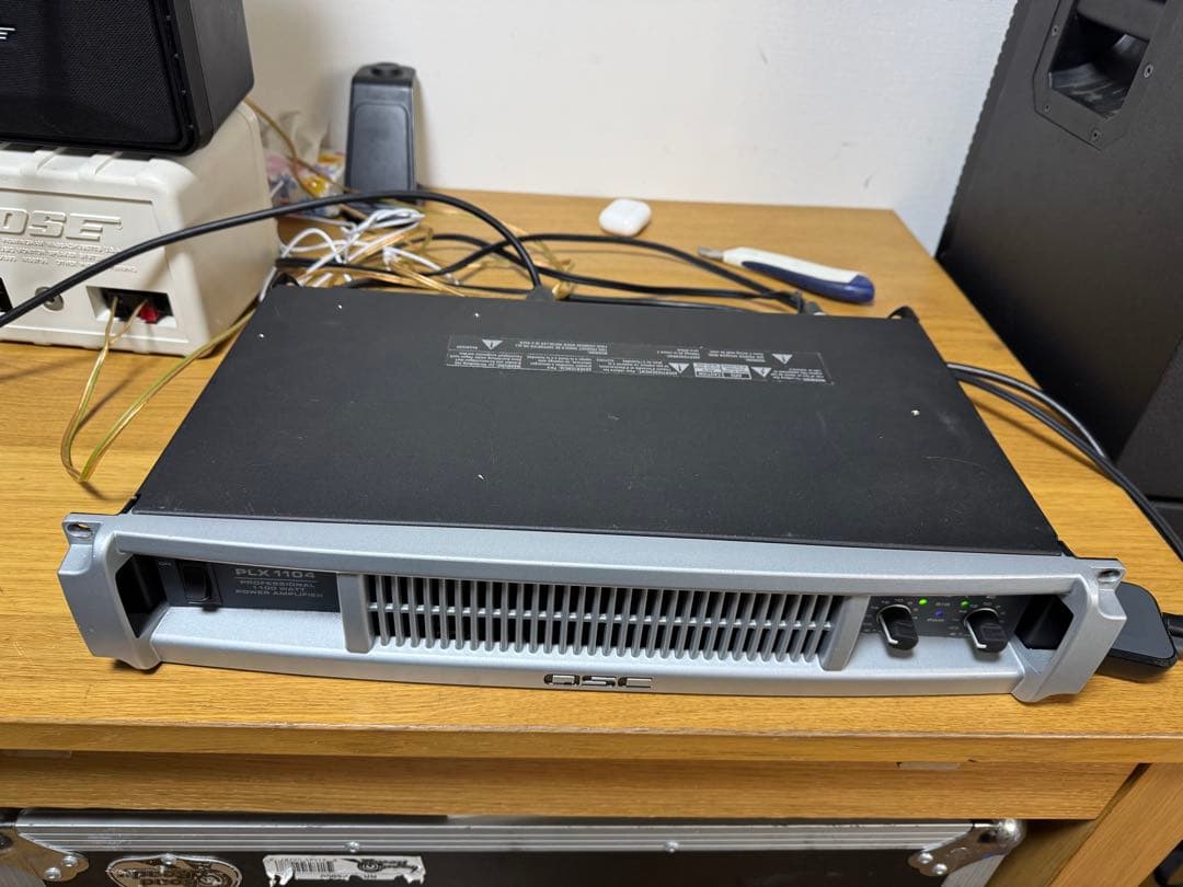 QSC PLX1104 パワーアンプ