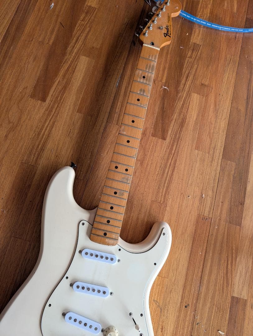 fender mexico ストラト　ボディ