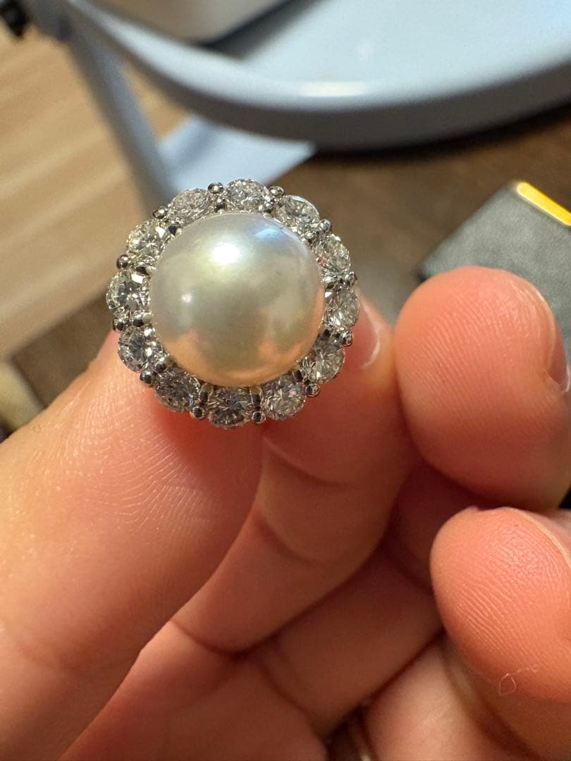 櫻井彩子さん　9mmアコヤ　キャサリン妃巻きPtピアス