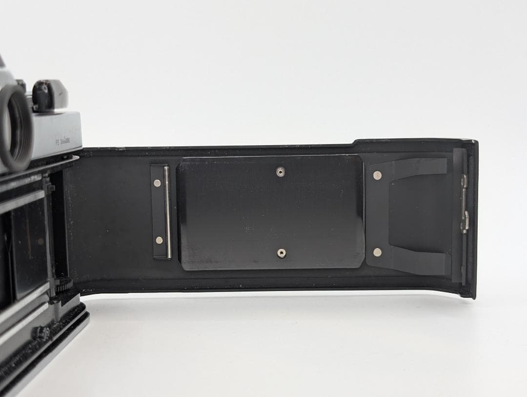 【美品完動品】Nikon FE フィルムカメラ シルバー ボディ 人気機種