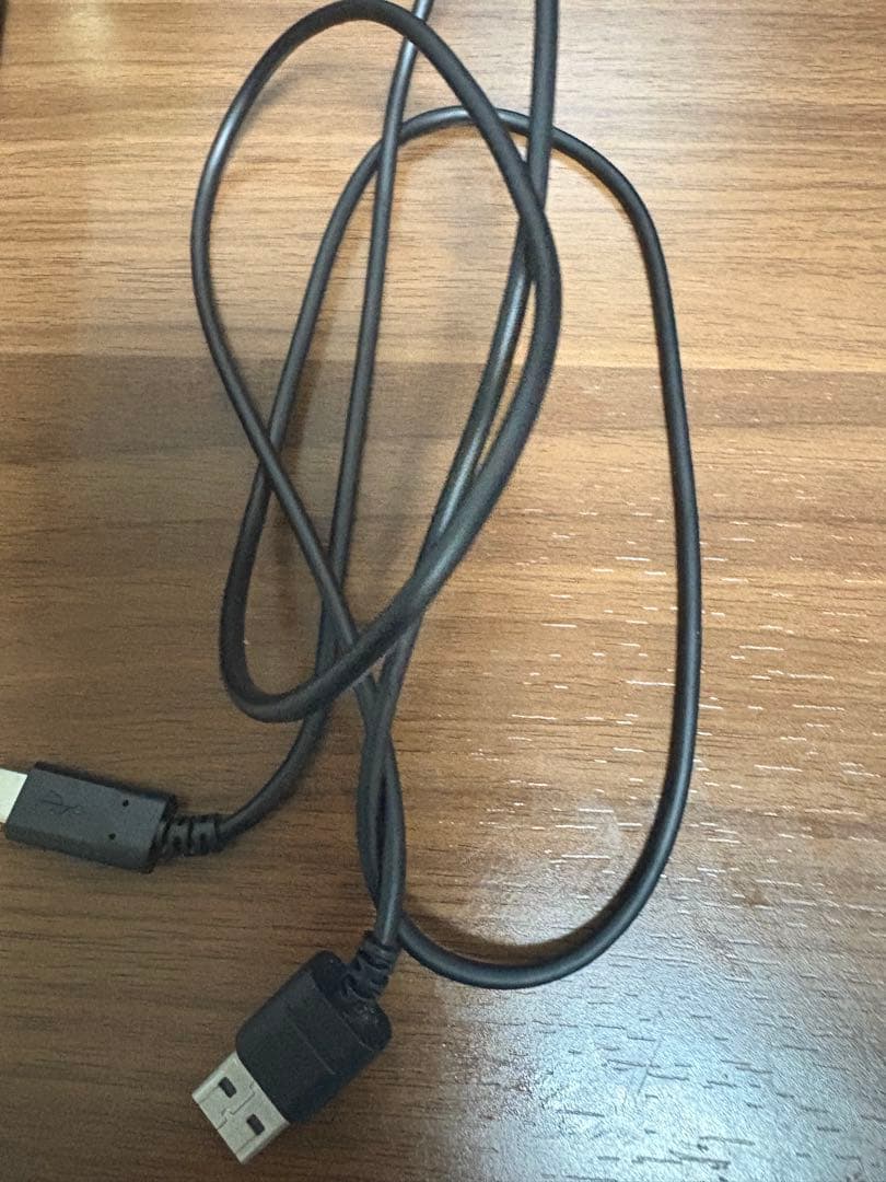 PreSonus revelator io44 本体とUSBケーブル