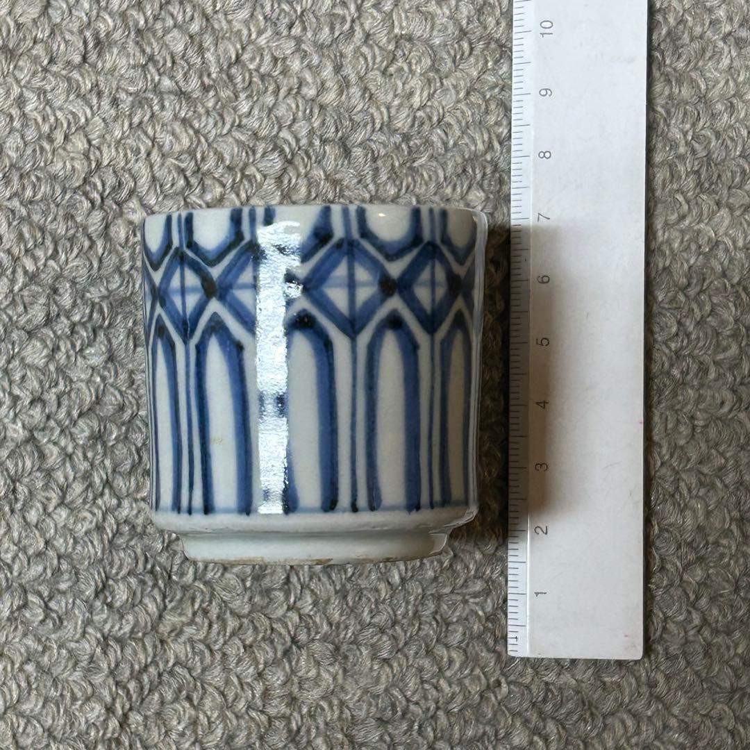 伊万里猪口幾何学模様