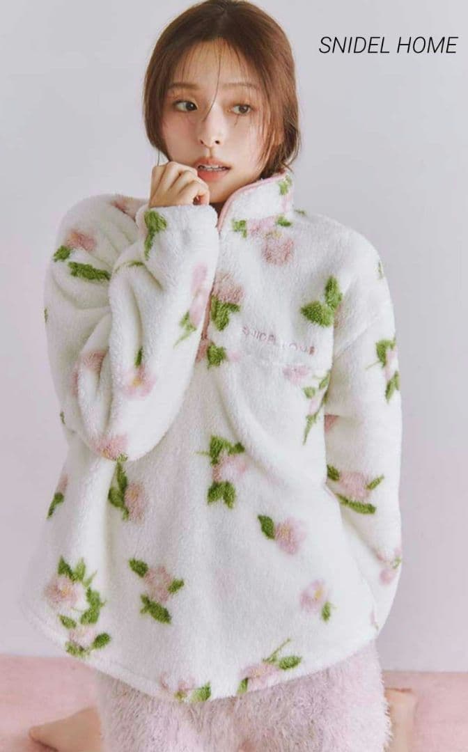 SNIDEL  ボアフリースハーフジップトップス