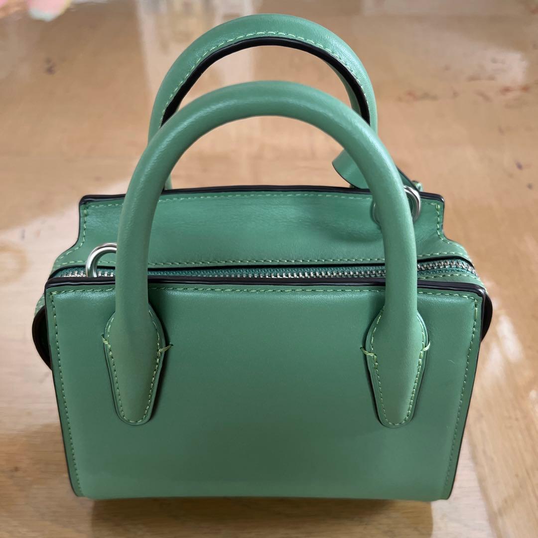 COACH ミントグリーン ショルダーバッグ