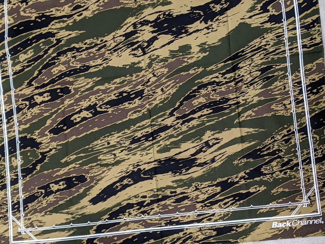 バックチャンネル　ゴーストライオンカモ　バンダナ　新品袋付きnitraidthc