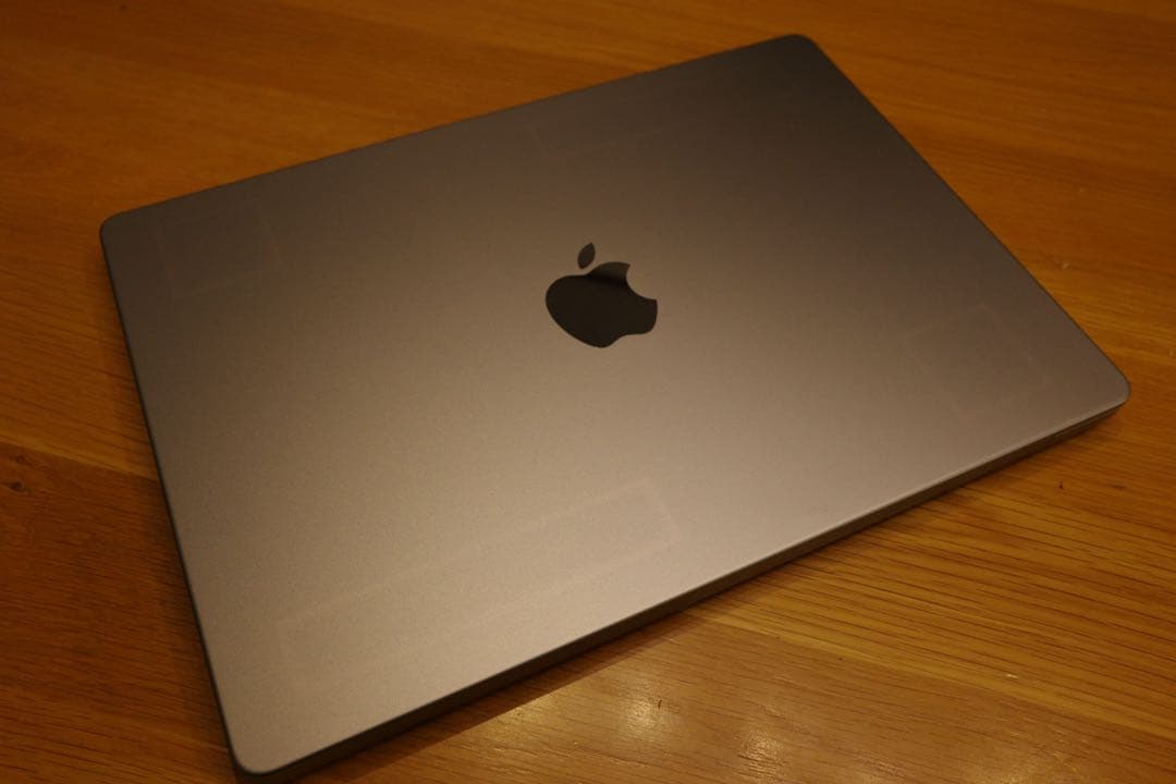 Macbook Pro M1 Pro 14インチ 10コア 32GB / 1TB