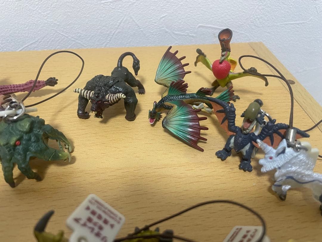 モンスターハンター　モンハン　モンスター図鑑　ストラップ　26体セット