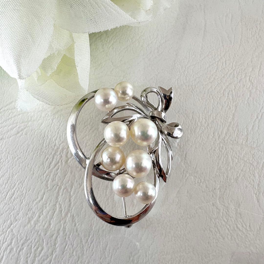 ⭐︎皇室御用達ブランド⭐︎ミキモト　シルバー　パール　ブローチ　花束デザイン
