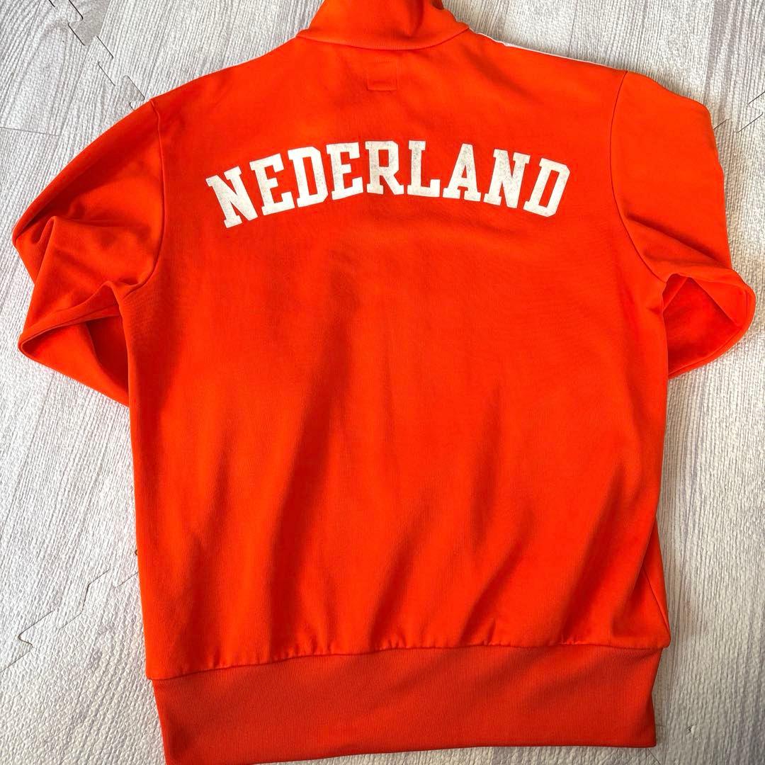 アディダスオランダ代表トラックジャケット