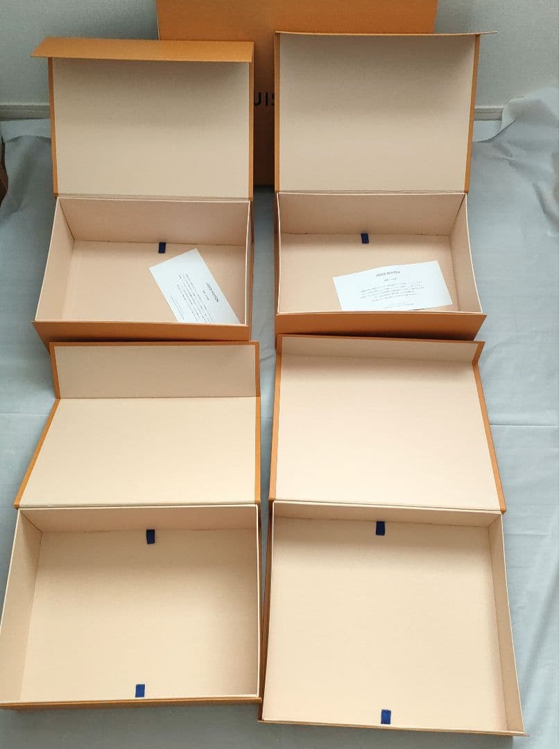 ルイヴィトン　LV　Louis Vuitton Box 箱　紙袋　ショッパー