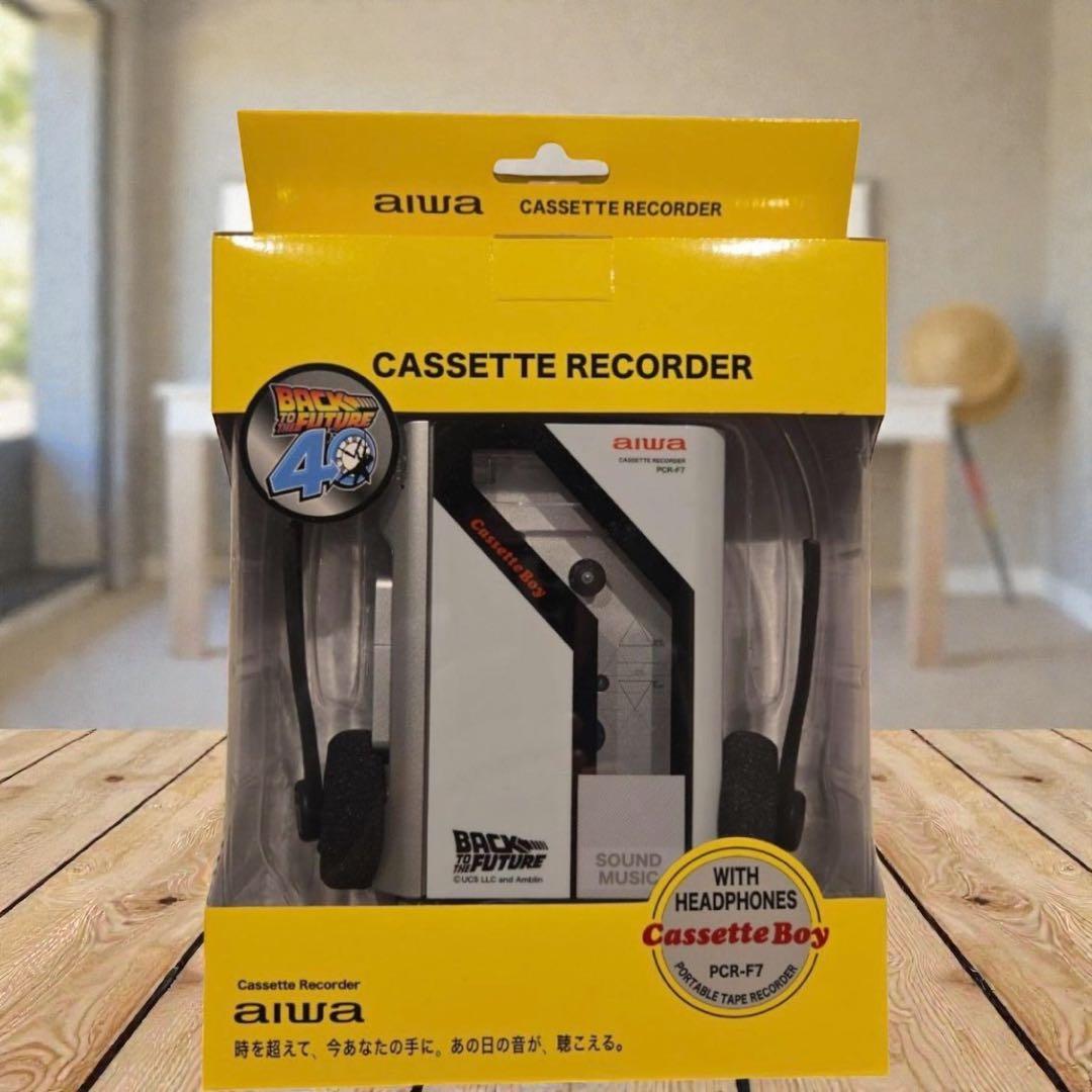 新品未開封 バック・トゥ・ザ・フューチャーのコラボ商品、カセットプレイヤー