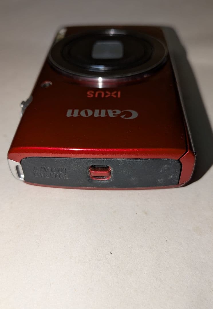 canon　ixus 160 デジカメ　レッド