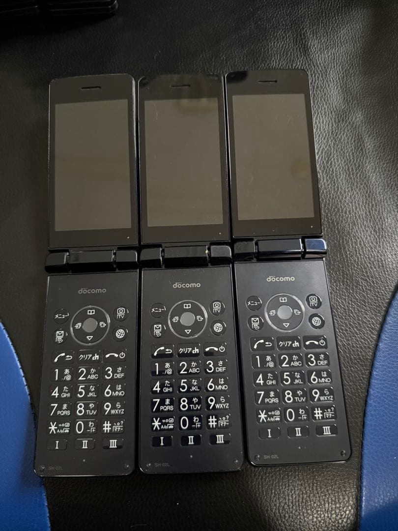 折りたたみ式携帯電話 3台セット 黒 docomo ガラケー