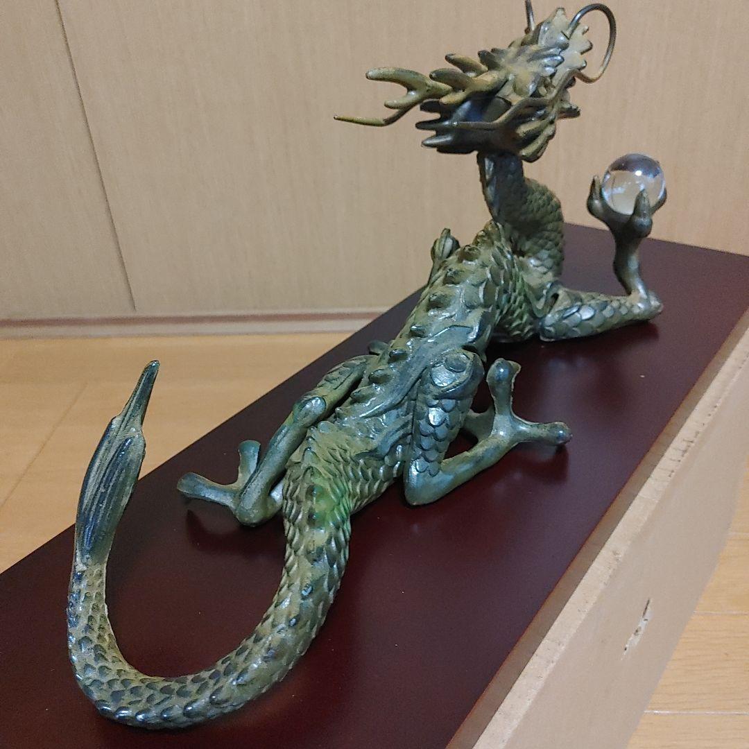 ブロンズ製ドラゴン彫刻