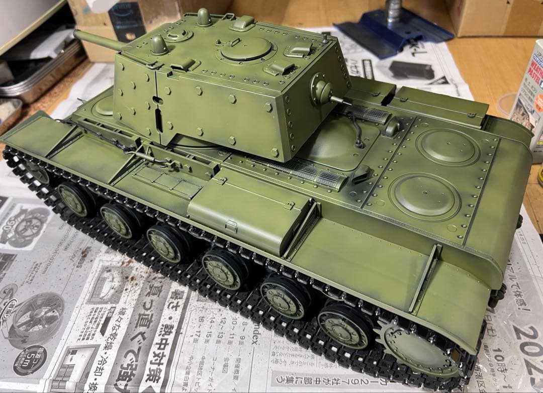 ヘンロン 戦車 KV-1s 新品 組み直し 塗装済 フルセット プレオーダー品