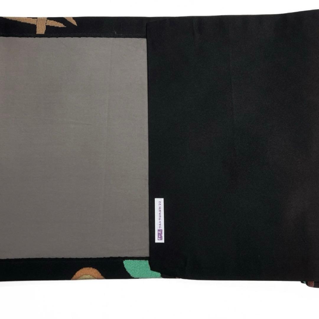 白綾苑大庭　開き名古屋　饅頭菊　垣　黒地　着物　103a d