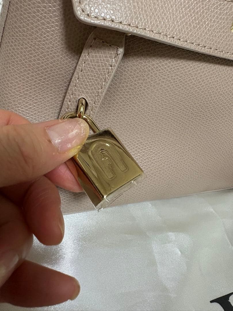 【新品未使用】フルラ　新型パイパー　現行　グレイッシュピンク