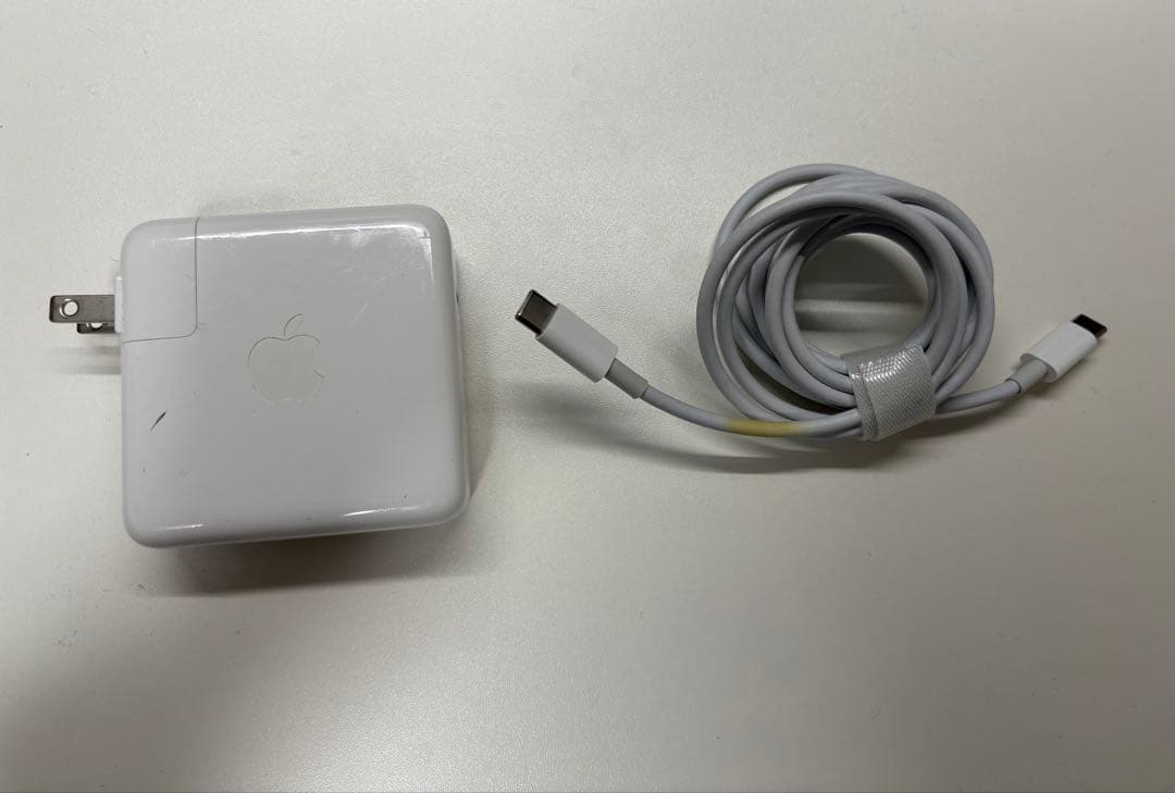 MacBook Pro 13インチ 2020 Core i7 16G 1TB