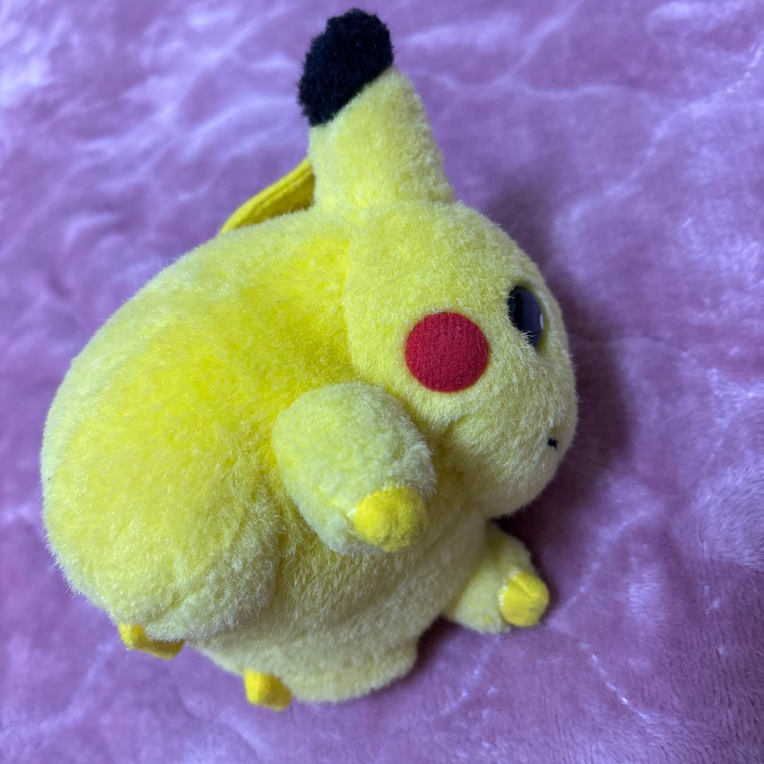 ピカチュウ　初期ぬいぐるみ