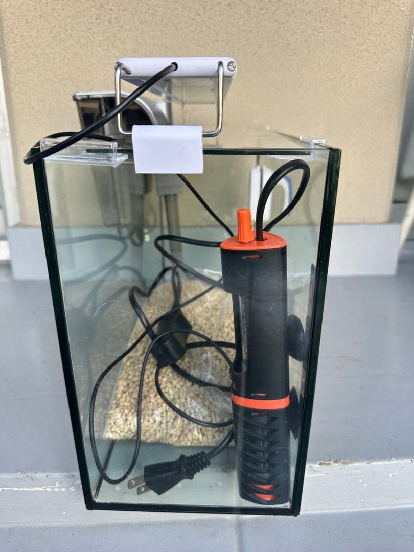 小型ガラス水槽 ヒーター・フィルター・LEDライト付き