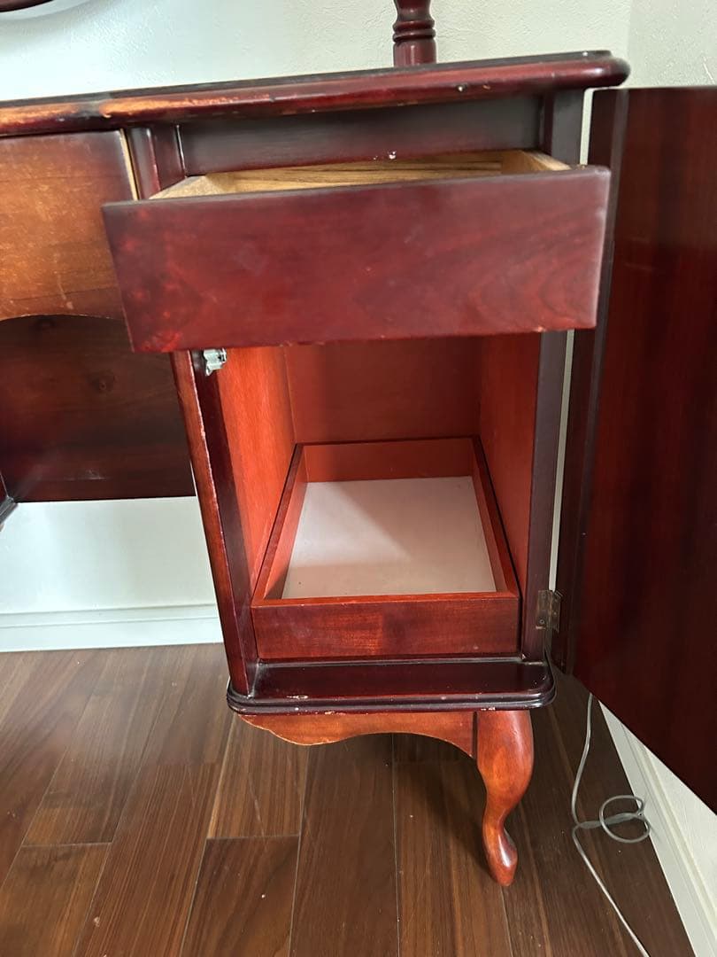 レトロ・アンティークドレッサー・木製クラシック家具ミラー・椅子無し・直接取引可