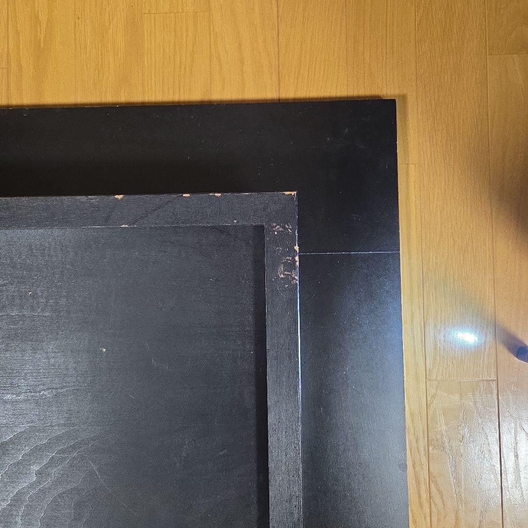 民芸調座卓ミニテーブル　赤と黒のフクロウ彫刻入り　中央に凹み有り ローテーブル