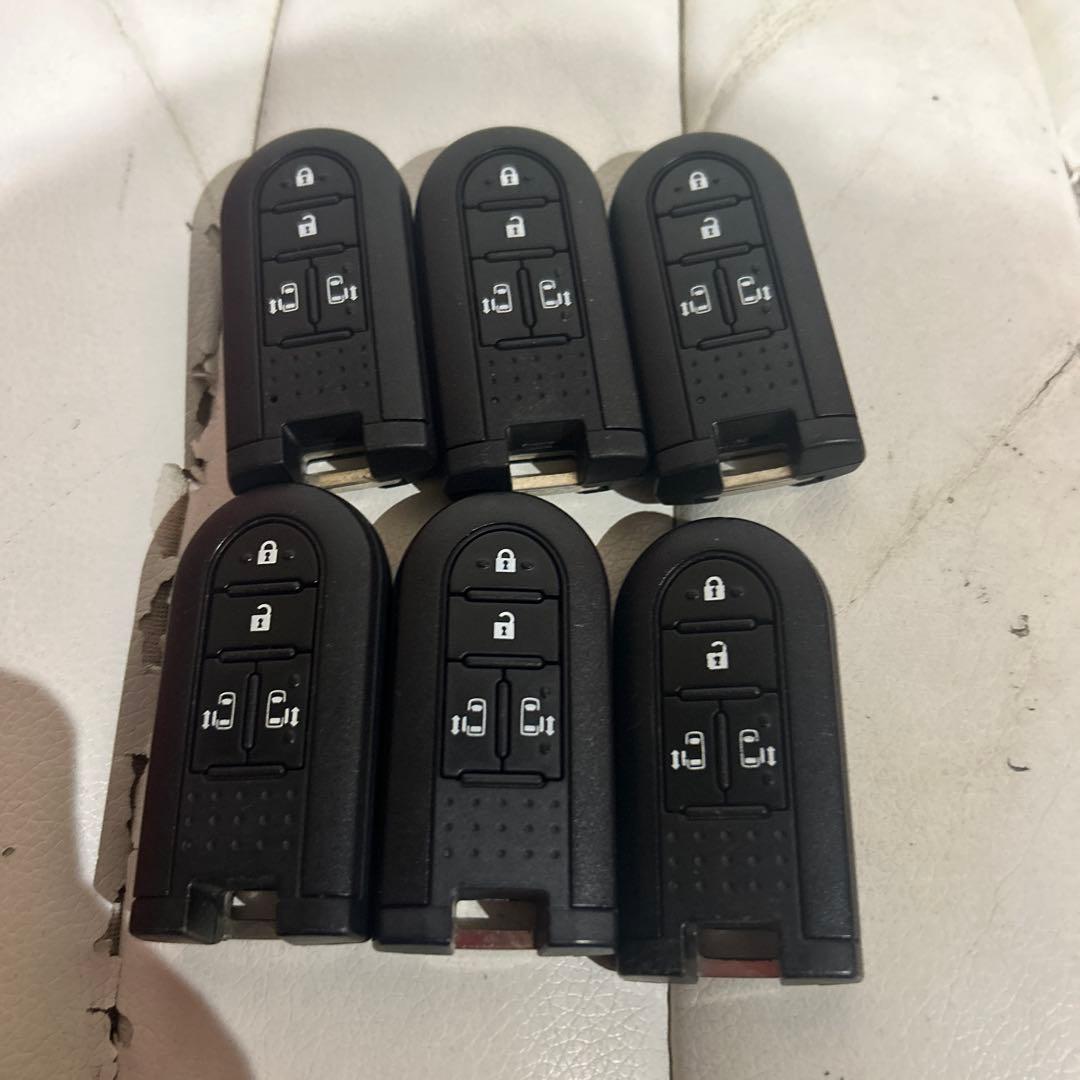 ダイハツ　スマートキー　6個 4ボタン ⑩