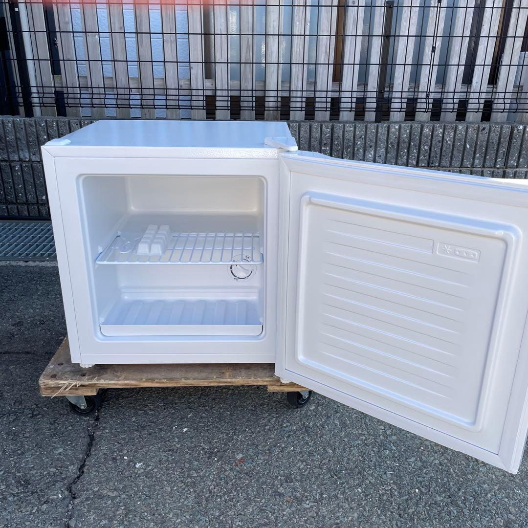 アイリスオーヤマ2024年製31L冷凍庫 冷凍⇔冷蔵切替可 極美品 送料無料