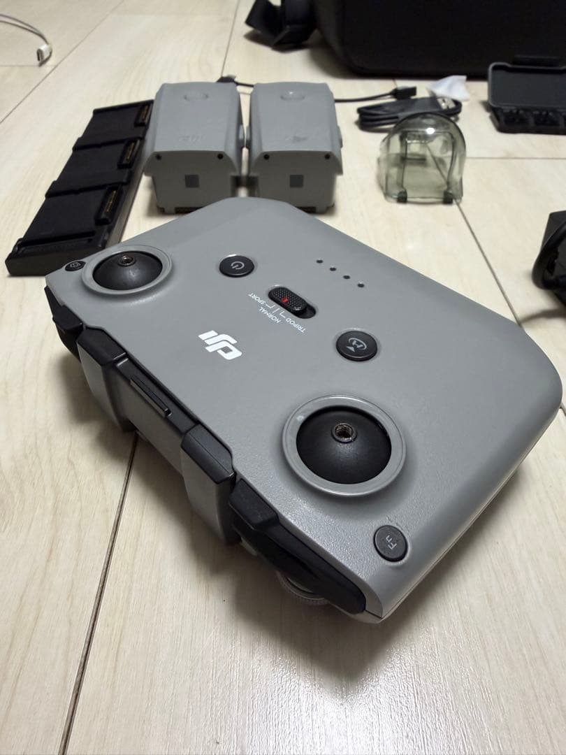 【当日発送】【注）機体以外】ドローンDJI Mavic Air 2 COMBO