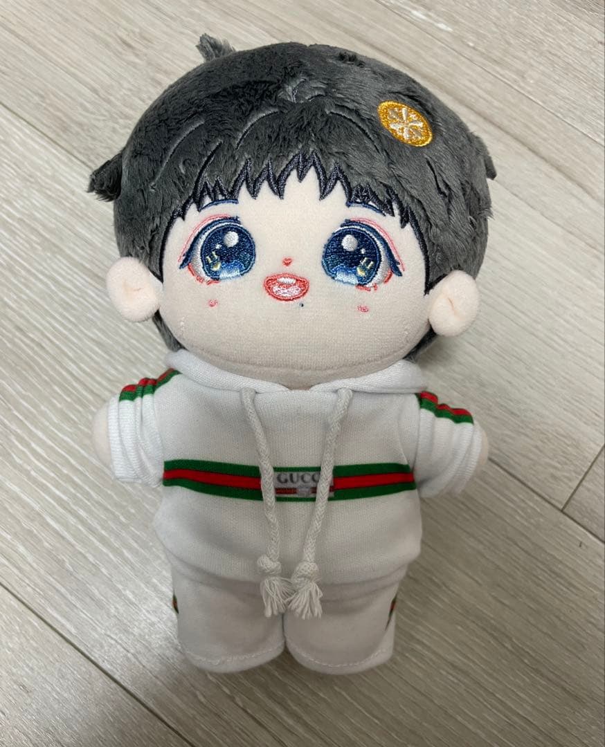 肖战王一博ぬいぐるみペア服付き