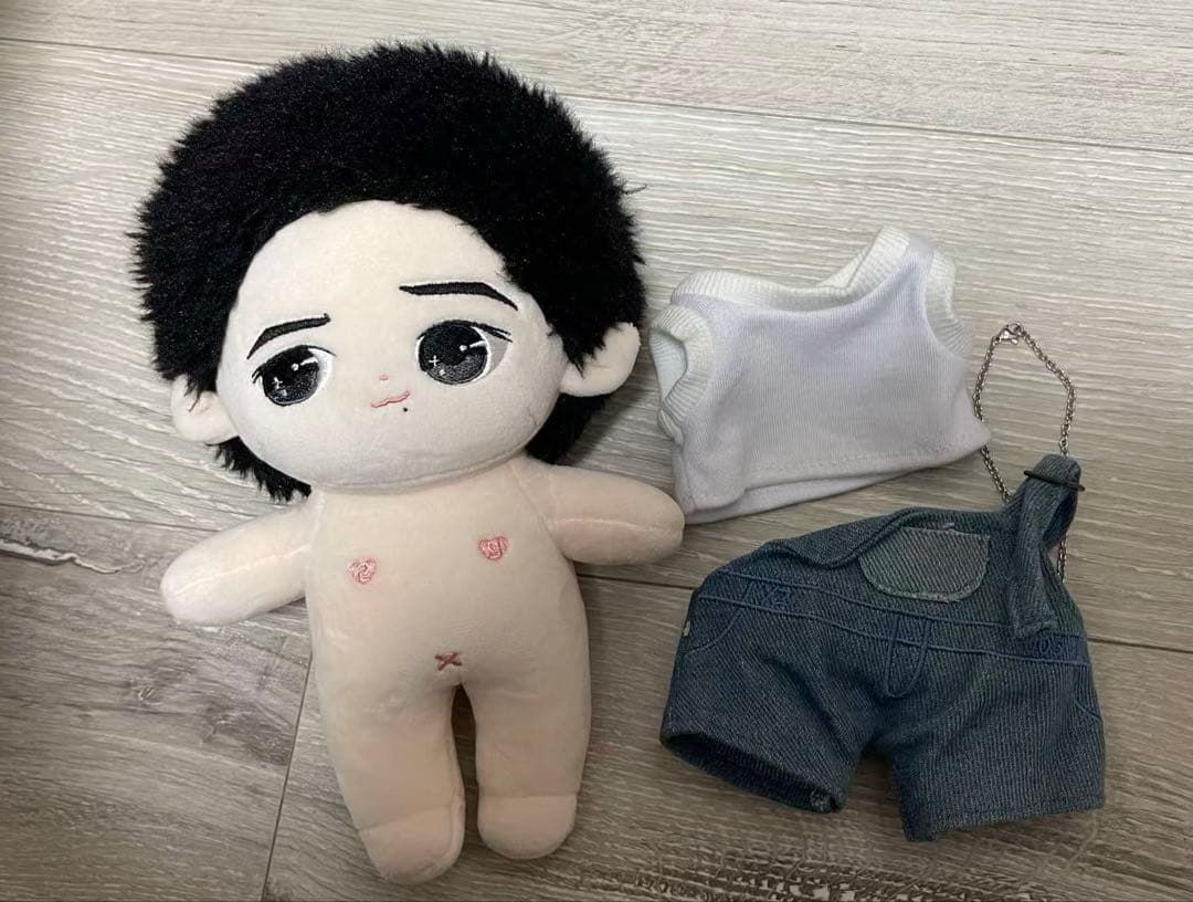 肖战王一博ぬいぐるみペア服付き