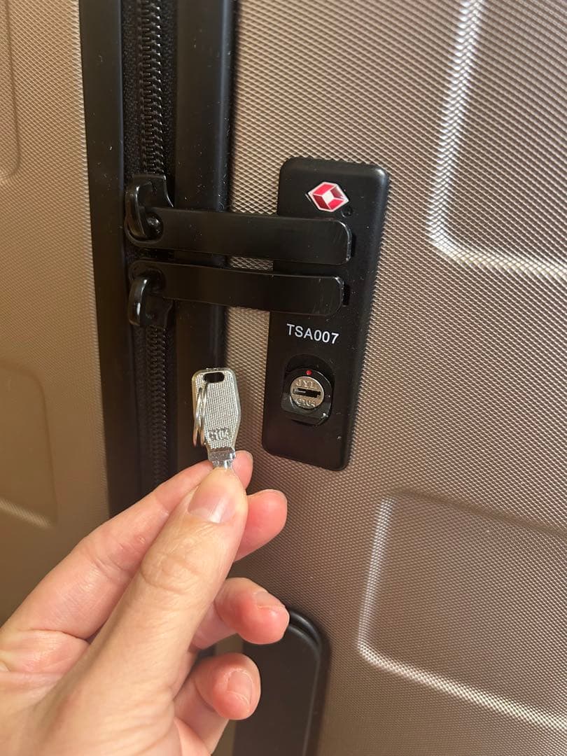 無印　キャリーケース　バーを自由に調節できる　ハードキャリーケース（１０５Ｌ）