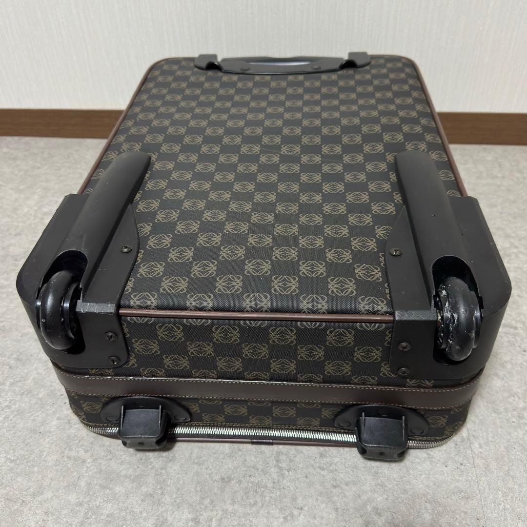 LOEWE キャリーケース アナグラム レザー