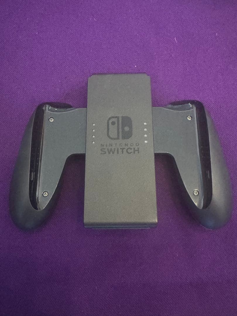 【美品】NintendoSwitch本体 青/赤 Joy-Con、充電グリップ他