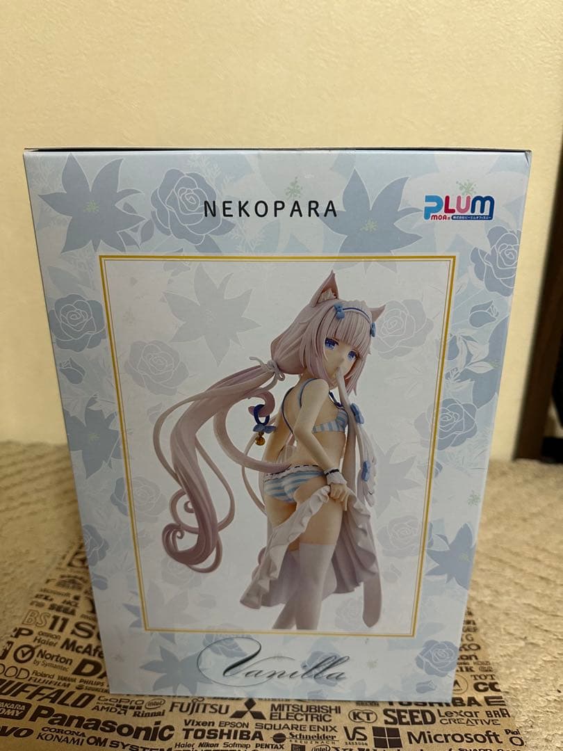 ネコぱら バニラ 着替えのひとときフィギュア限定版