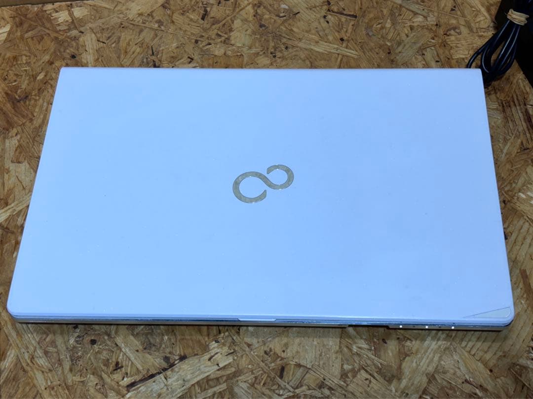 ノートパソコン LIFEBOOK SH90/T FMVS90TWD1 富士通