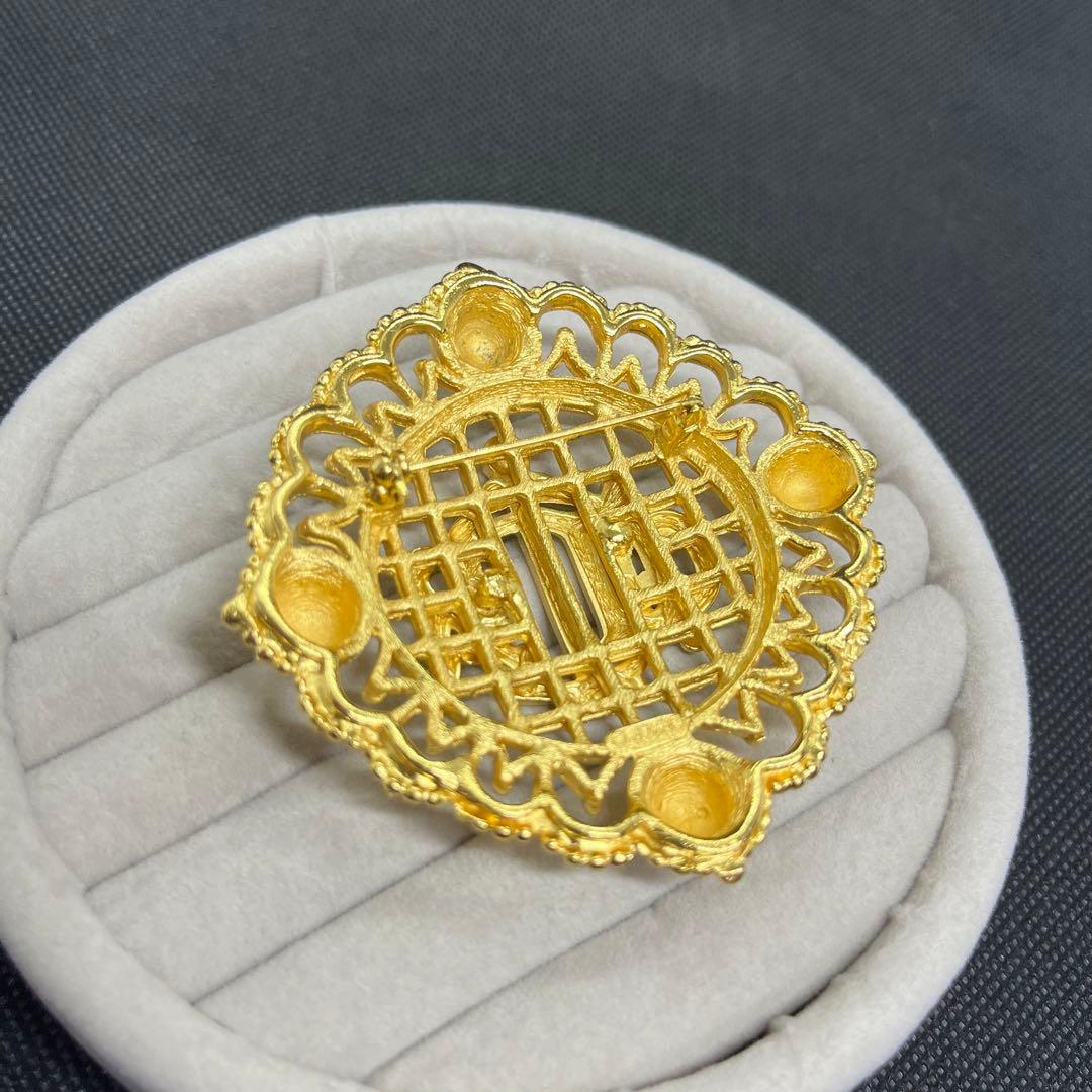 Dior　その他　ブローチ2点セット　CD旧ロゴ　エンブレムゴールド希少　大ぶり