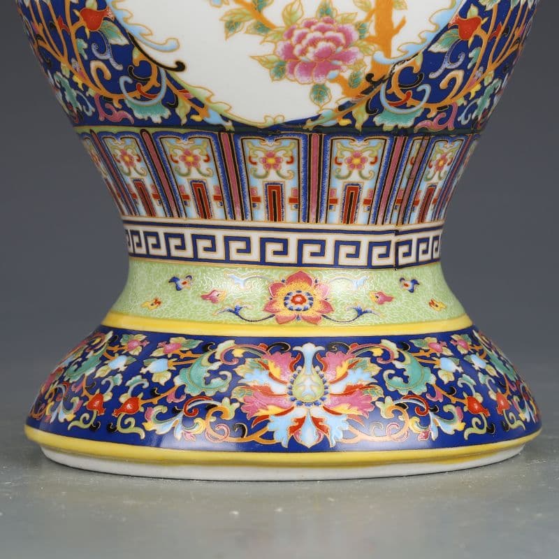 景徳鎮  花瓶  乾隆官窯浄瓶   装飾品工芸品 美術品 置物