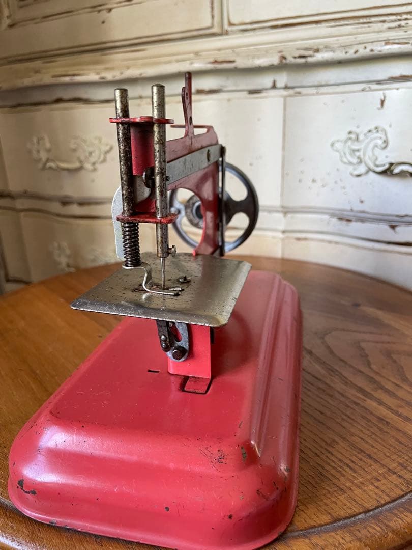 フランス　アンティーク　可愛い　トイ　ミシン　メタル　ピンク