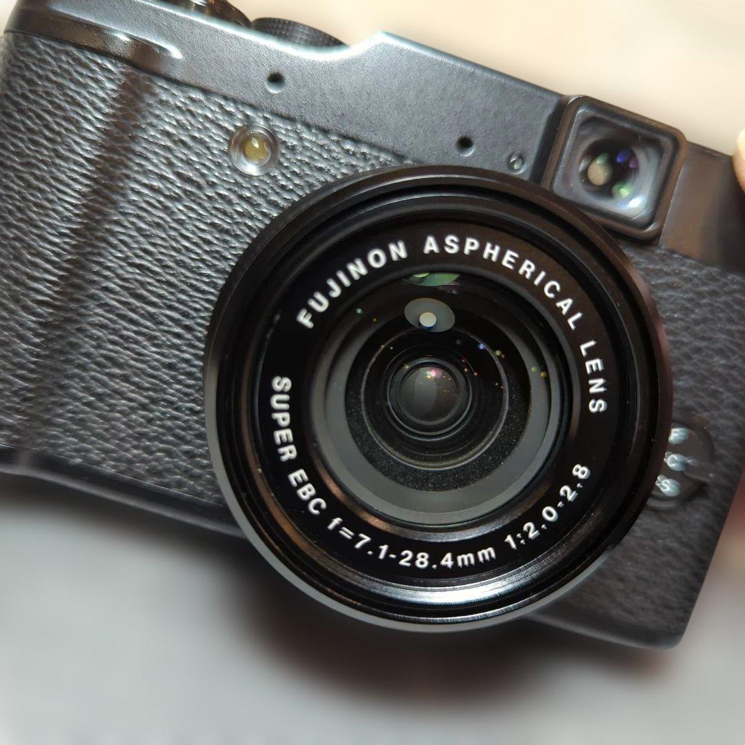♫超美品　Fujifilm X10 コンパクトデジタルカメラ